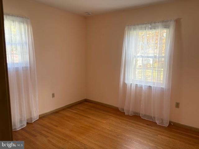 Building Photo - 7 Larchwood Rd