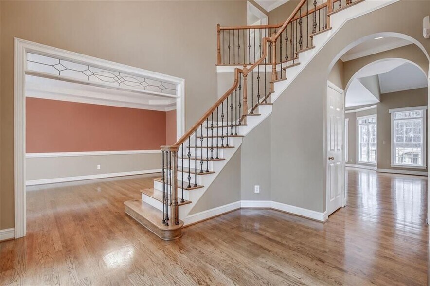 Building Photo - 9485 Nesbit Lakes Dr