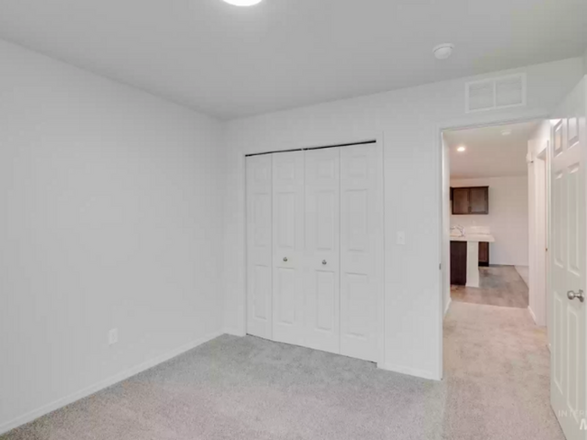 Building Photo - 2523 E Moon Eye Dr