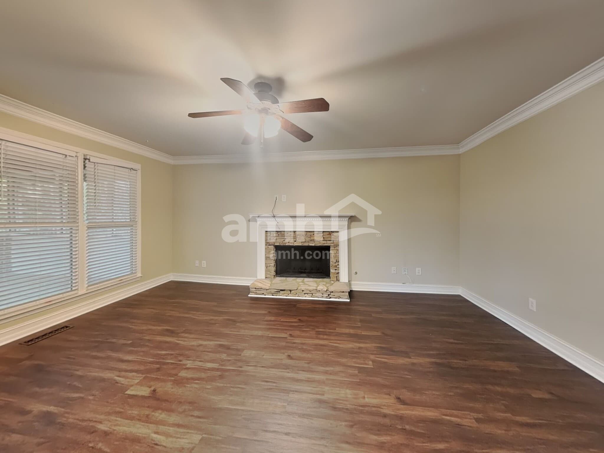 Building Photo - 2235 Saluda Ln NW