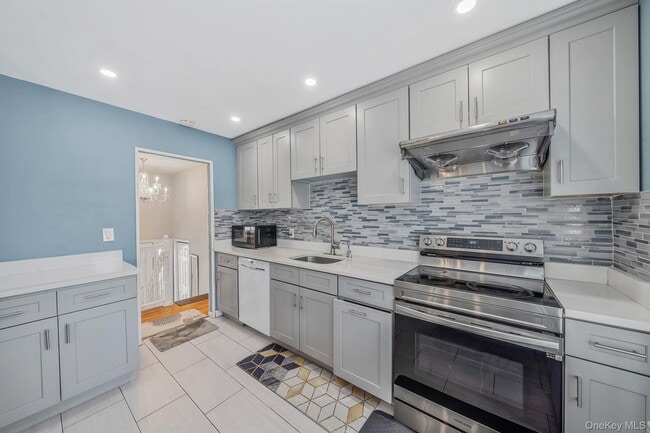 Building Photo - 309 Sunrise Dr