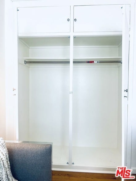 Building Photo - 1860 Alexandria Ave