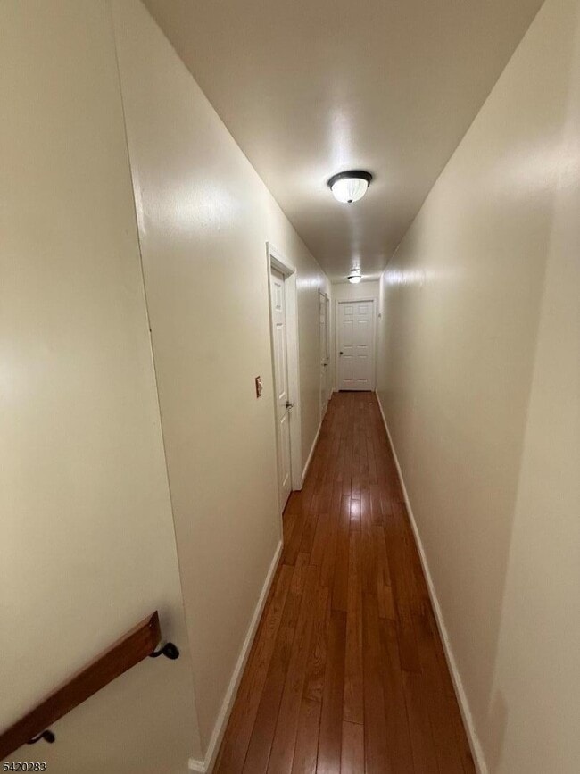 Building Photo - 6 Boyard Ct