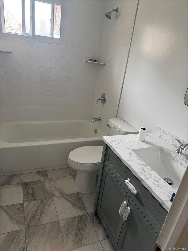 Building Photo - 21 Chateau Dr