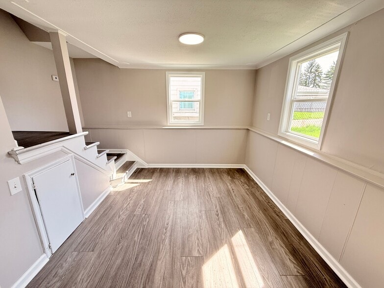 Building Photo - 22079 Rausch Ave