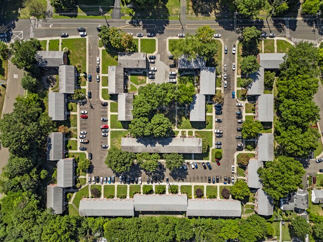 Building Photo - 136 Blachley Rd