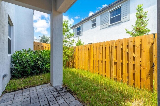 Building Photo - 105 SW 184th Ave