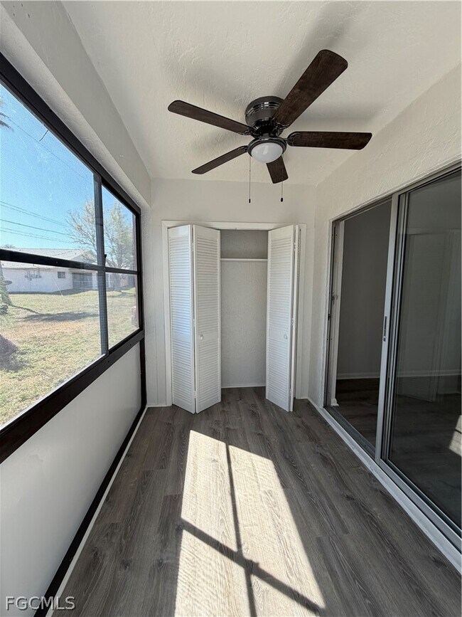 Building Photo - 606 SE 6th St