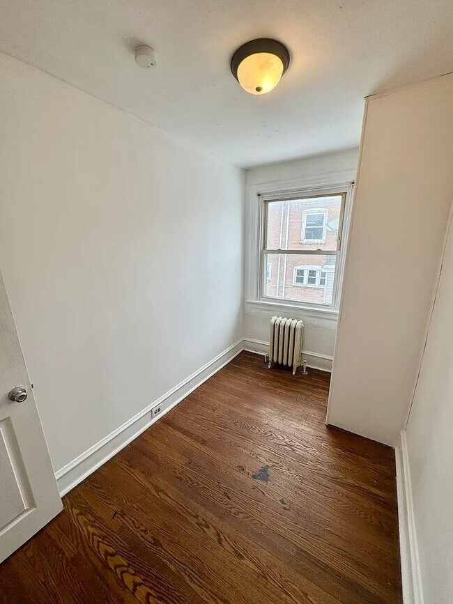 Building Photo - House for Rent in Upper Darby