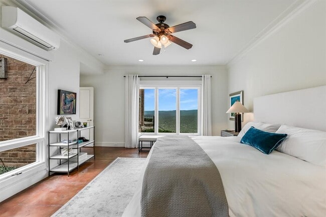 Building Photo - 78 Pascal Ln