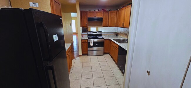Building Photo - 1522 Butterfield Dr