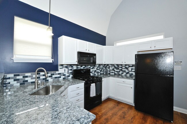 Building Photo - 517 E 23rd St