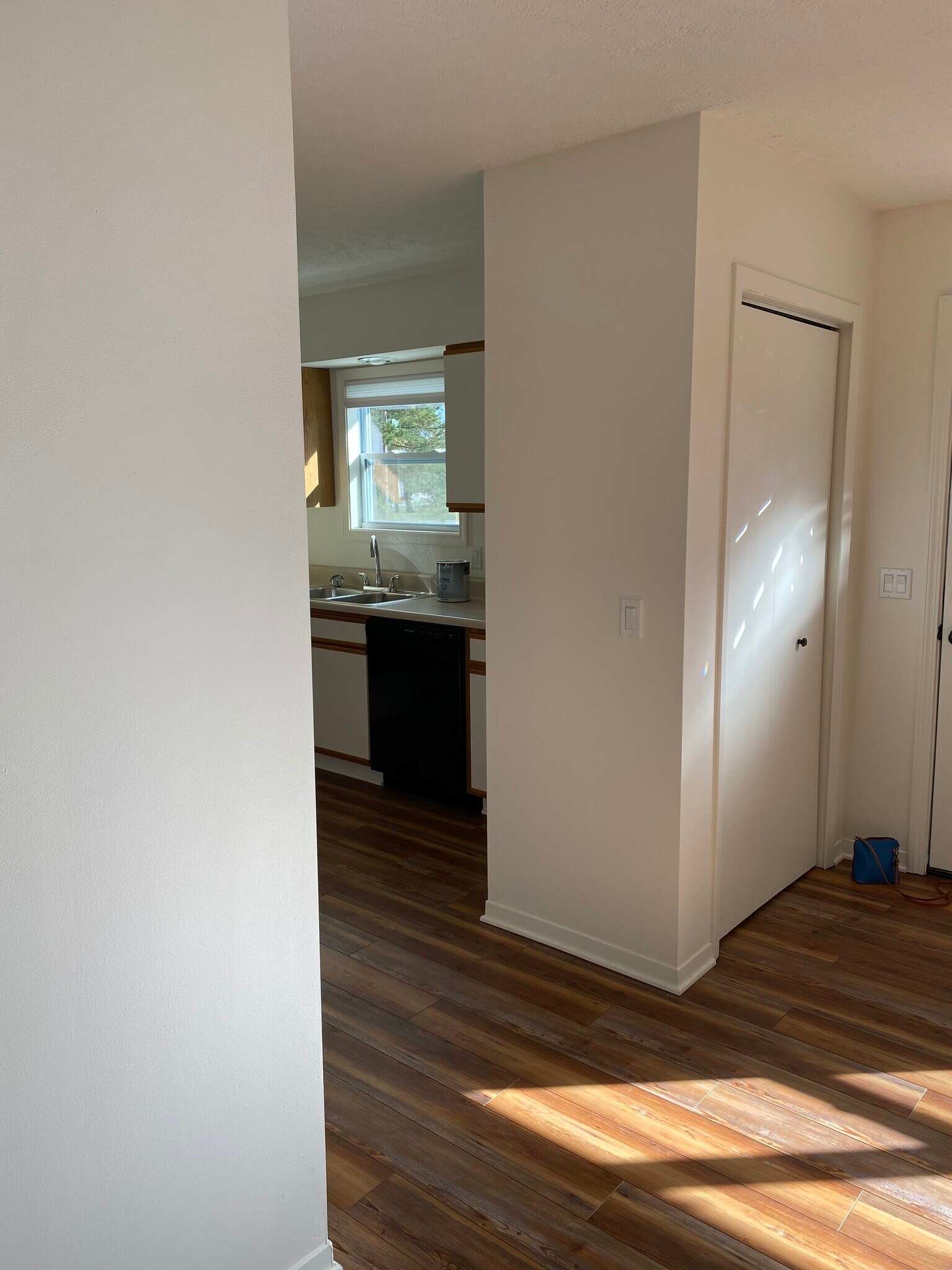 Building Photo - 6096 Barney Rd