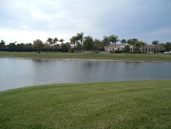 Building Photo - 3482 Briar Bay Blvd