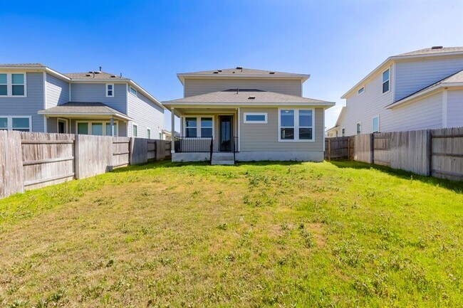 Building Photo - 113 Riverhill Dr