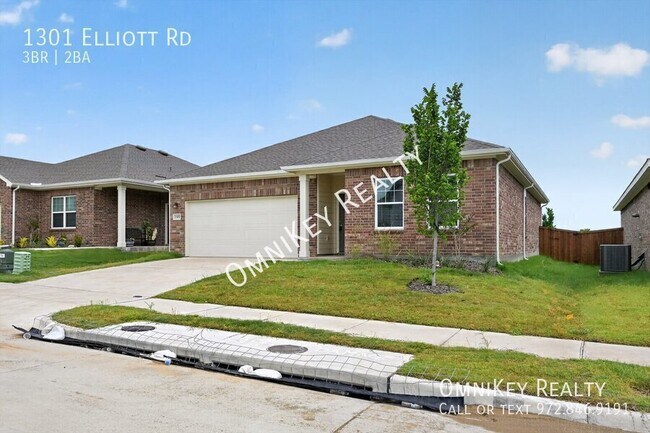 Building Photo - 1301 Elliott Rd