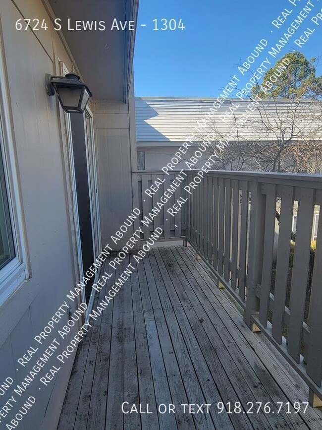 Building Photo - 6724 S Lewis Ave