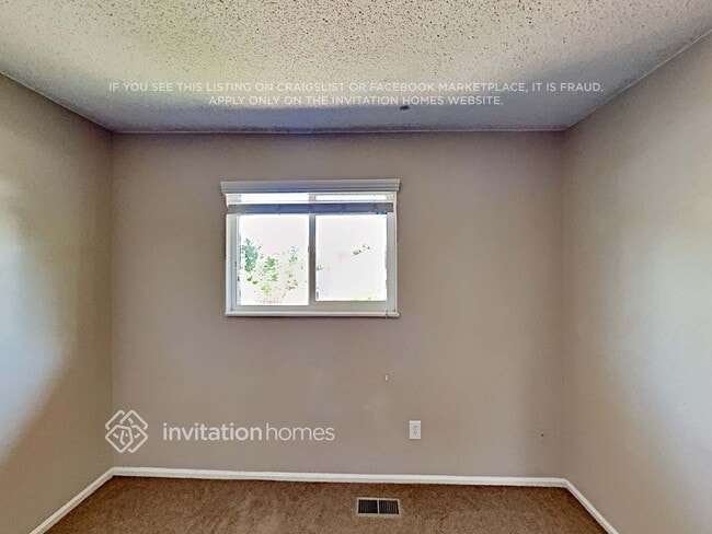 Building Photo - 8913 W 92nd Ave