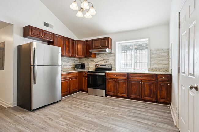 Building Photo - 4435 Yates Rd