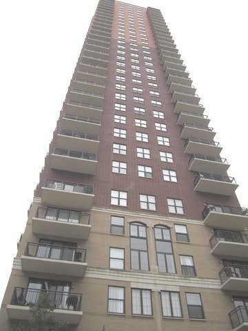 Building Photo - 41 E 8th St
