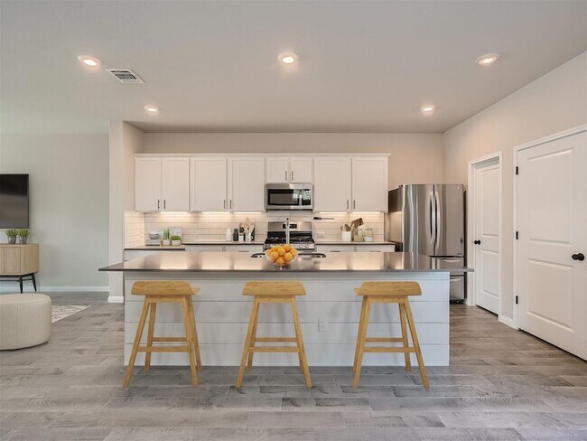 Primary Photo - 8801 Whitter Dr