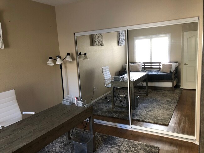 Building Photo - 1975 Blooming Hills Dr