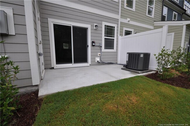 Building Photo - 311 Old Grove Ln