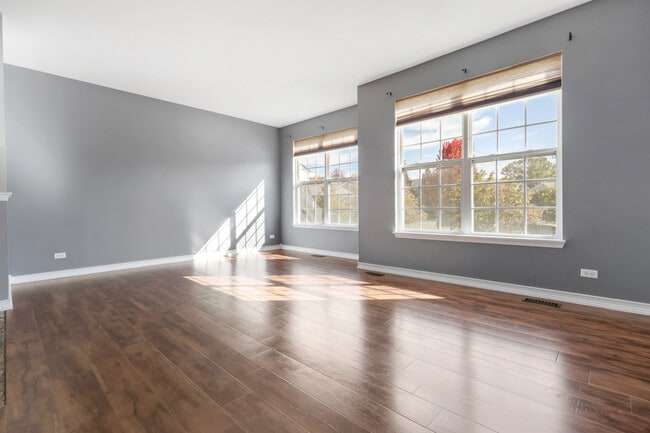 Building Photo - 2260 Hudson Cir