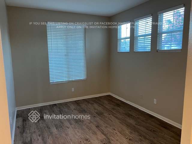 Building Photo - 3813 Holly Springs Dr