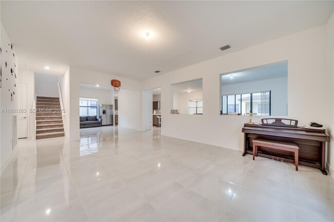 Building Photo - 4416 SW 174th Ave