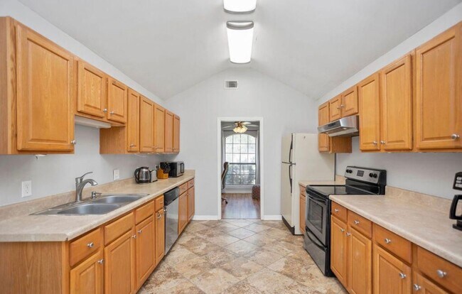 Building Photo - 3bed in Fox Den Villages in Navarre