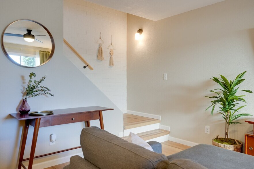 Building Photo - 7915 E Keim Dr