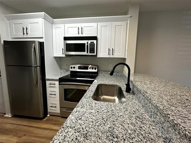 Building Photo - 4115 Chatham Oak Ct
