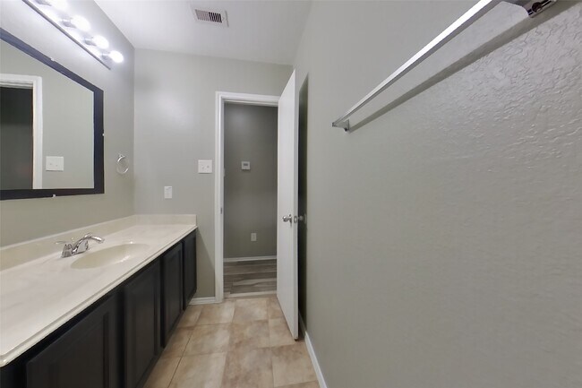 Building Photo - 24534 Osprey Point Dr