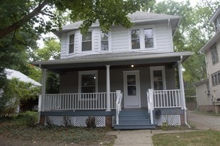 Building Photo - 703 W California Ave