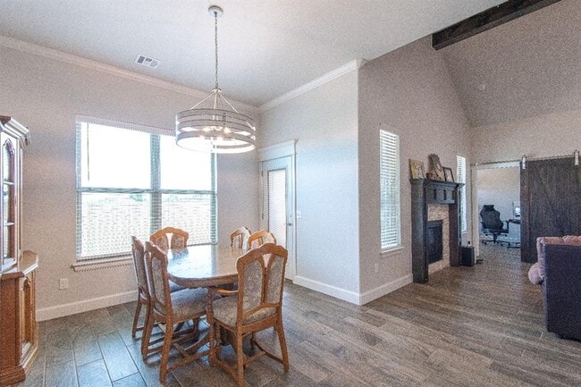 Building Photo - 2244 E Kellan Ct Terrace