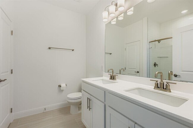 Building Photo - 517 Madelines Mdw Ln