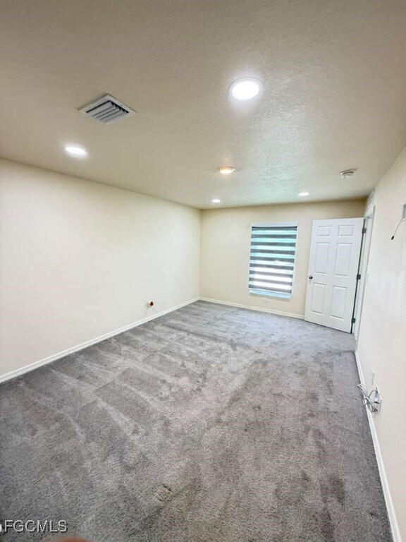 Building Photo - 7004 Tide Cir