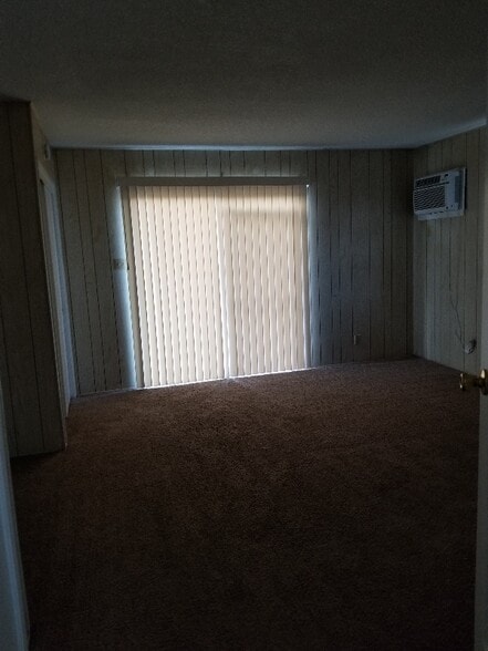 Building Photo - 2120 Q St