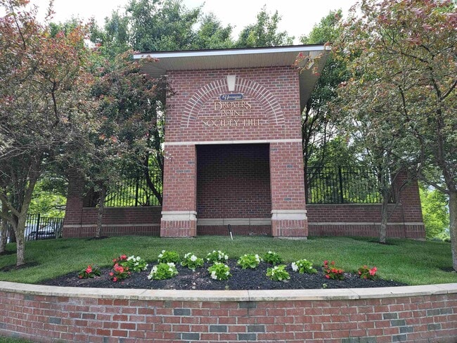 Building Photo - 13 McMartin Ct