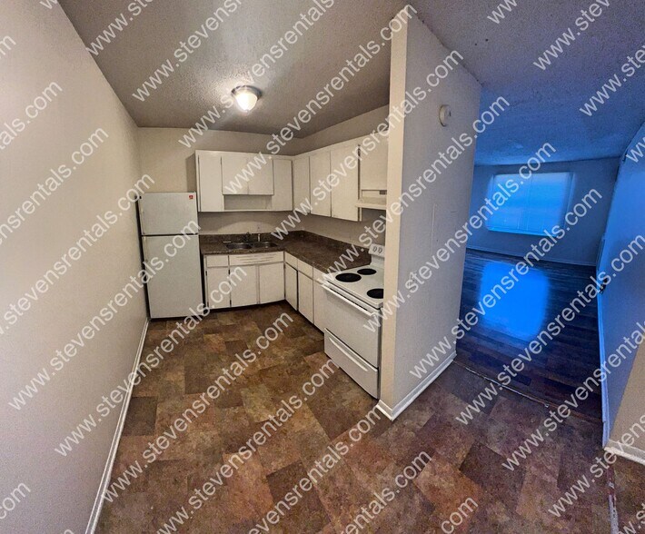 Building Photo - 441 Harding Pl