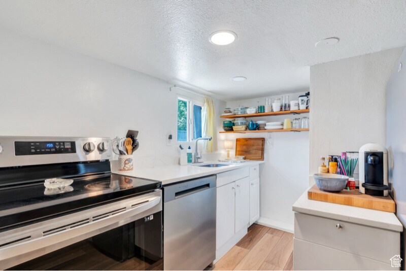 Building Photo - 555 800 E