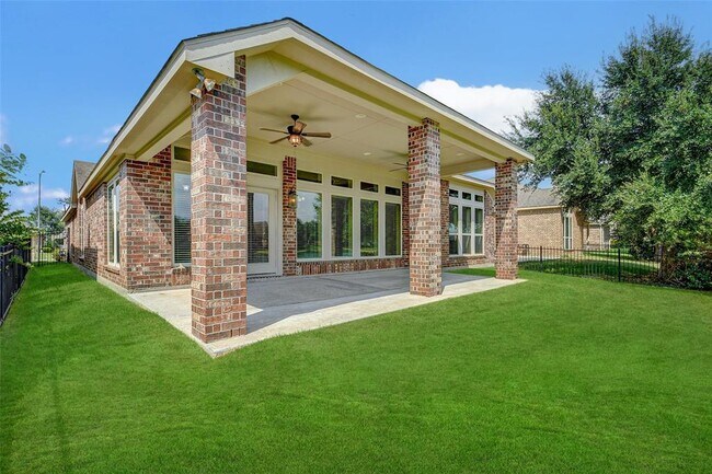 Building Photo - 26303 Crystal Cove Ln