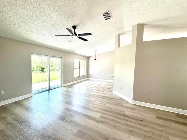 Building Photo - 15613 Greater Groves Blvd