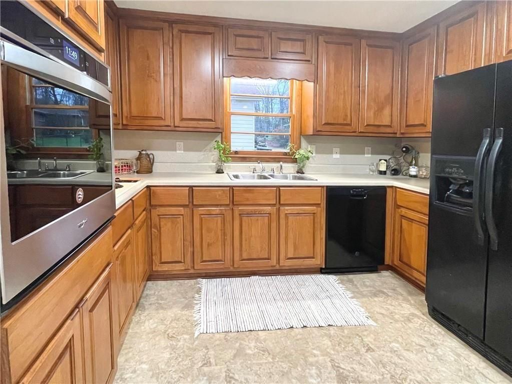 Building Photo - 4457 Frontier Way NE