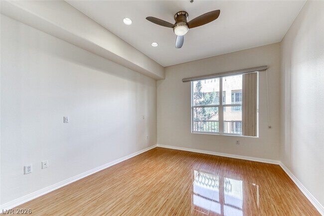Building Photo - 62 E Serene Ave