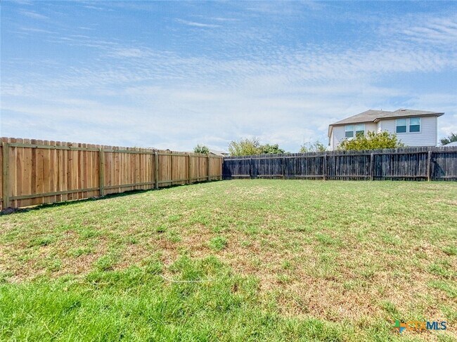 Building Photo - 723 Spectrum Dr