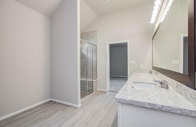 Building Photo - 4603 Bay Vista Dr