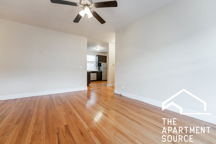 Building Photo - 4647 N Wolcott Ave