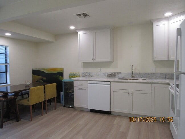 Building Photo - 7083-7083 Murieta Pkwy